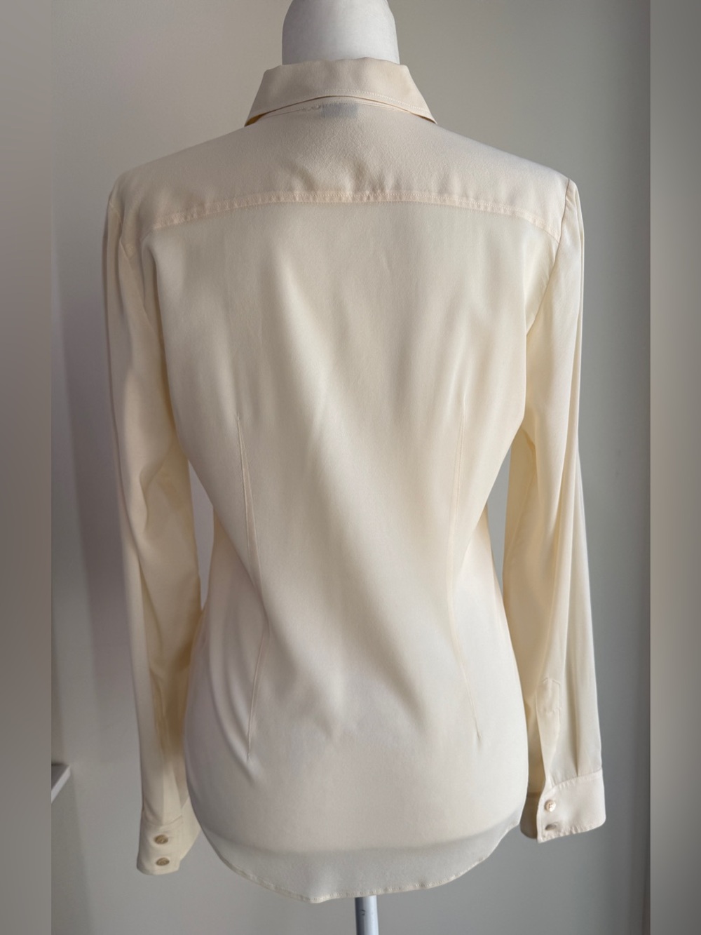 Theory Cream Silk Pintuck Embroidered Blouse – Size Medium - Picture 5 of 9
